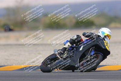 media/Oct-30-2022-CVMA (Sun) [[fb421c3cec]]/Race 6 500 Supersport-350 Supersport/